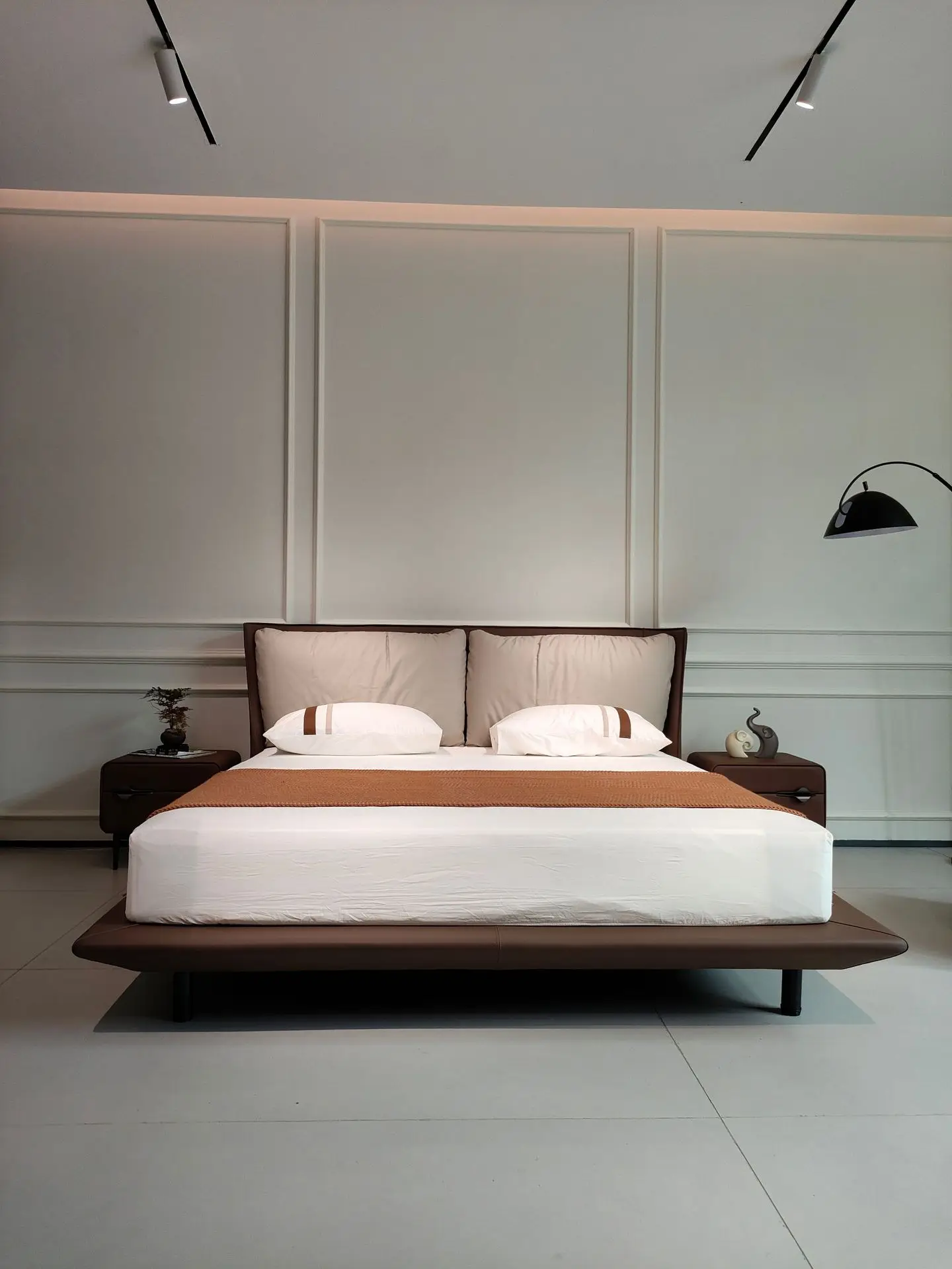 سرير جلدي إيطالي بسيط بطول 1.8 متر، سرير زواج لغرفة النوم الرئيسية، حقيبة ناعمة، مسند ظهر خفيف فاخر، مشاهير الإنترنت، راقي #6