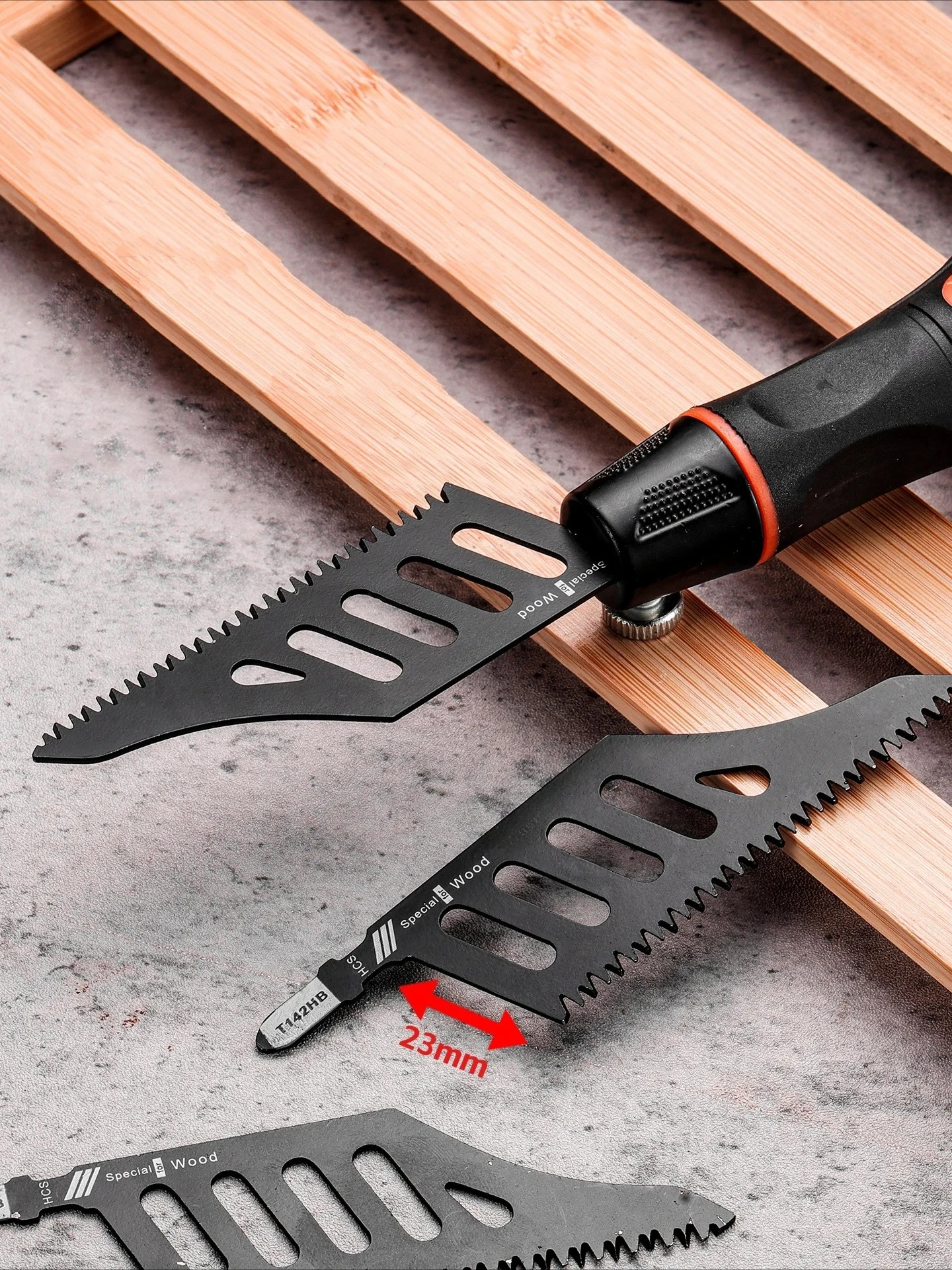 

Curved Jigsaw Blades for Flush Cutting, T-Shank Saber Saw Blades for Wood, Metal and Plastic, Precision Cutting