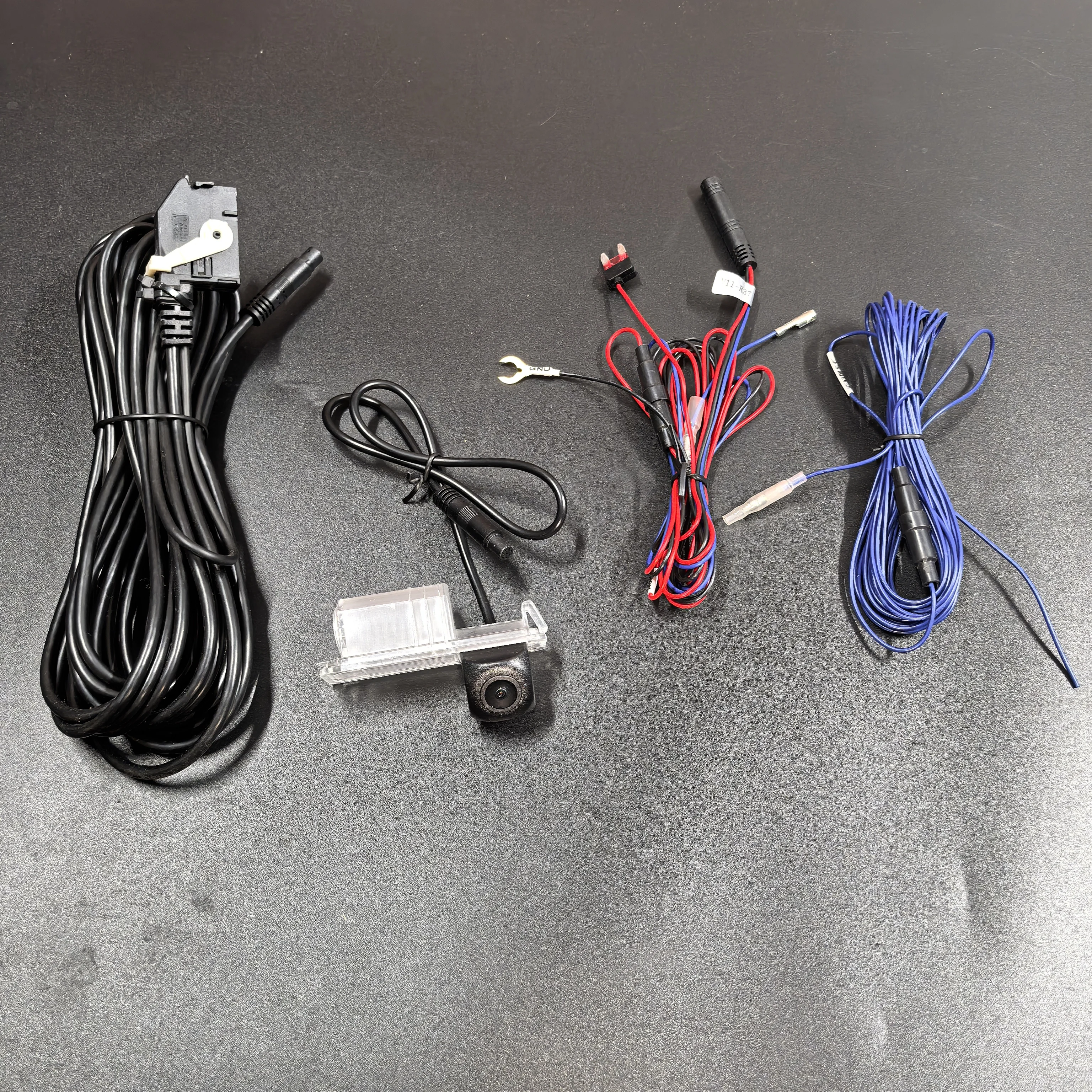 

1 шт. для Volkswagen RCD510, RNS315, и RNS510, специальная камера освещения номерного знака RGB, нет необходимости в конвертере, оригинал