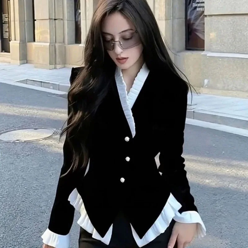 

Beautiful Black Velvet T-shirt Top Women's T-shirts Blouse 2026 Spring Autumn Western V Collar Waist Pinching Top Coat Female