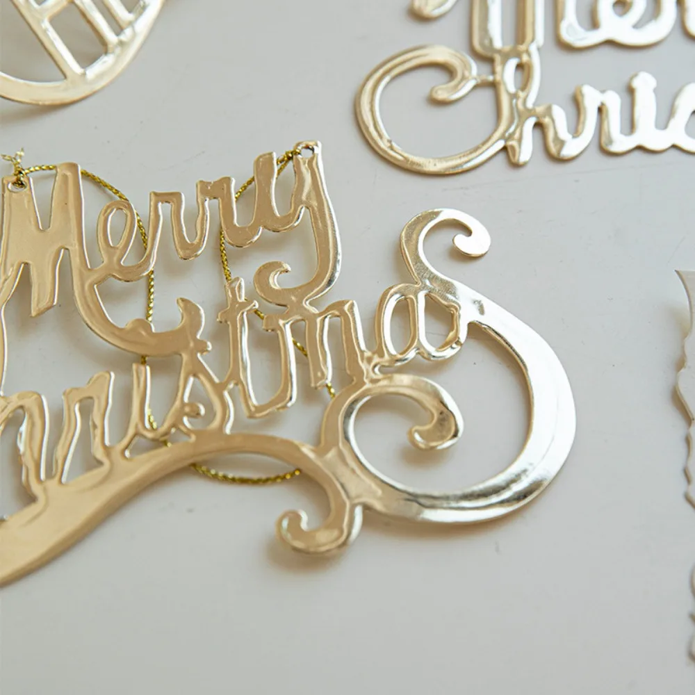Merry Christmas Sign Ornaments Happy New Year Gold Iron Xmas Letter Pendant for Home Tree Door Hanging Metal Gold-Plating Widget