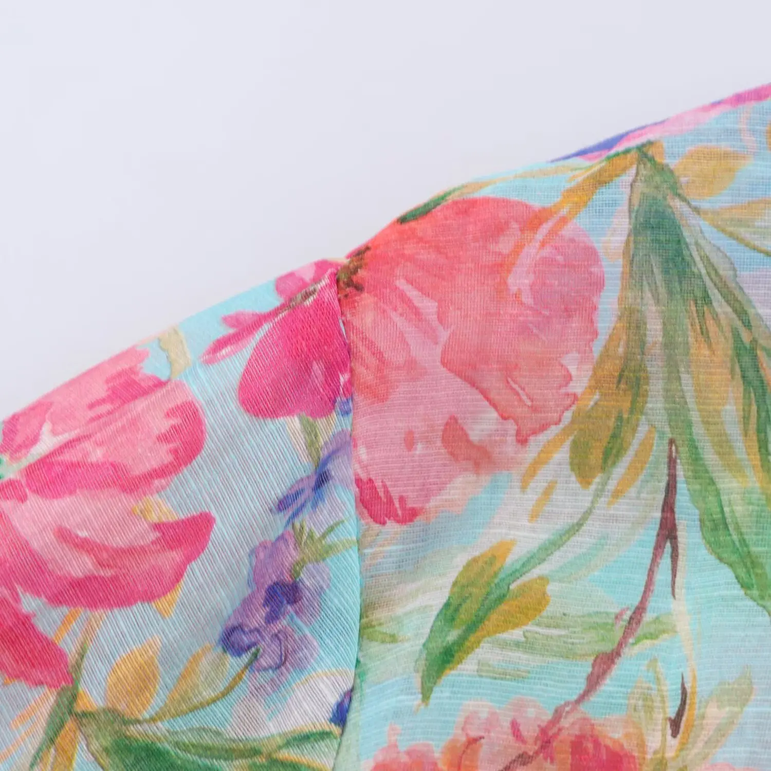 Sommerliche Bluse mit Blumenmuster im Strandstil für Damen, 3/4-Armel, atmungsaktiv, vielseitig, für Büro, Freizeit und Alltag. – Detail 6
