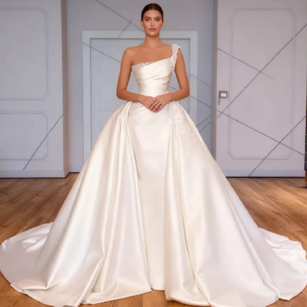Customized High Quality Luxury One Shoulder Pearl Bridal Gown Removable Overskirt Train Exquisite Satin Strapless Hi-Lo Dresses