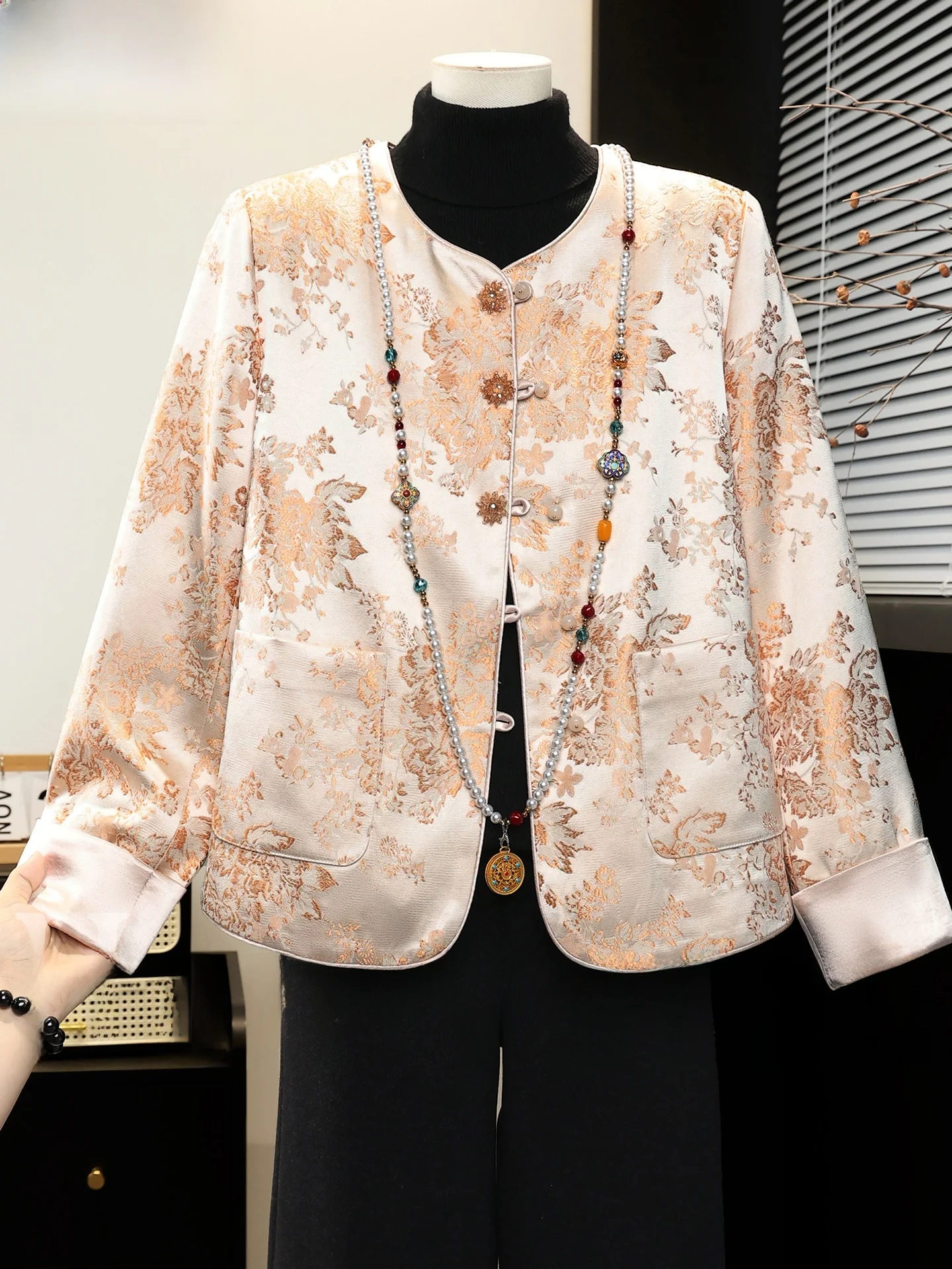 

Young Looking Chinese Sle Open Cardigan Women's Jaet Middle-Aged Mom Spring Faion Tang Suit Top Loose Fit ort Length