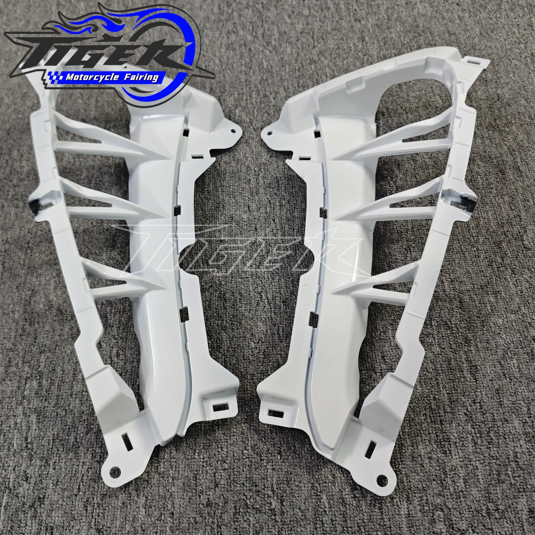 Motorcycle body fairing protective sticker reflective anti-scratch decorative sticker suitable for Suzuki GSXR1300 19 20 21