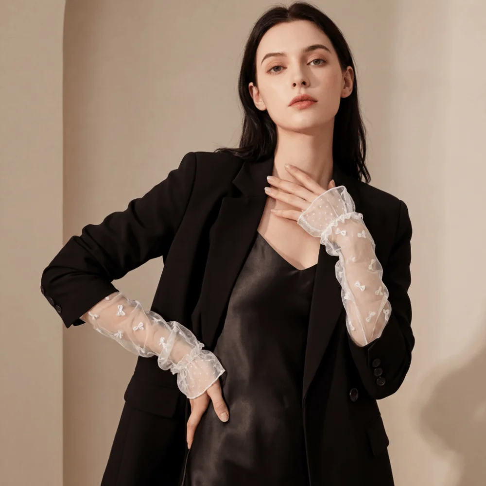 Lace Breathable Lolita Arm Sleeves Polka Dot Pattern Transparent Mesh Sunscreen Sleeves Cloth Bow Long Fingerless Gloves Wedding