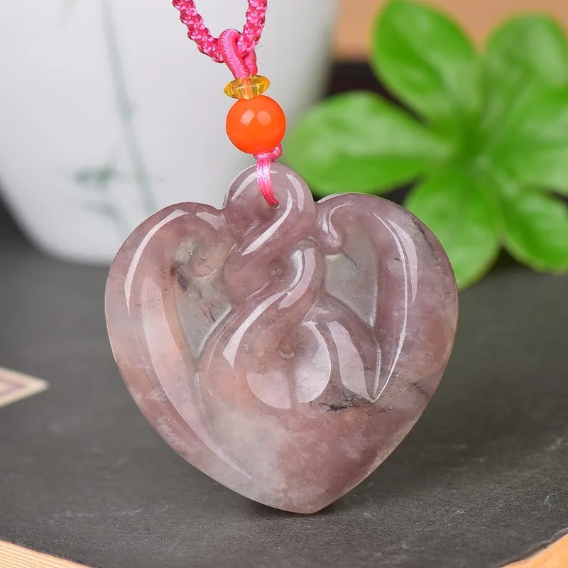 

Natural Exquisite Gold Silk Jade Heart-shaped Pendant, New Versatile Men's and Women's Pendant, Sweater Chain.