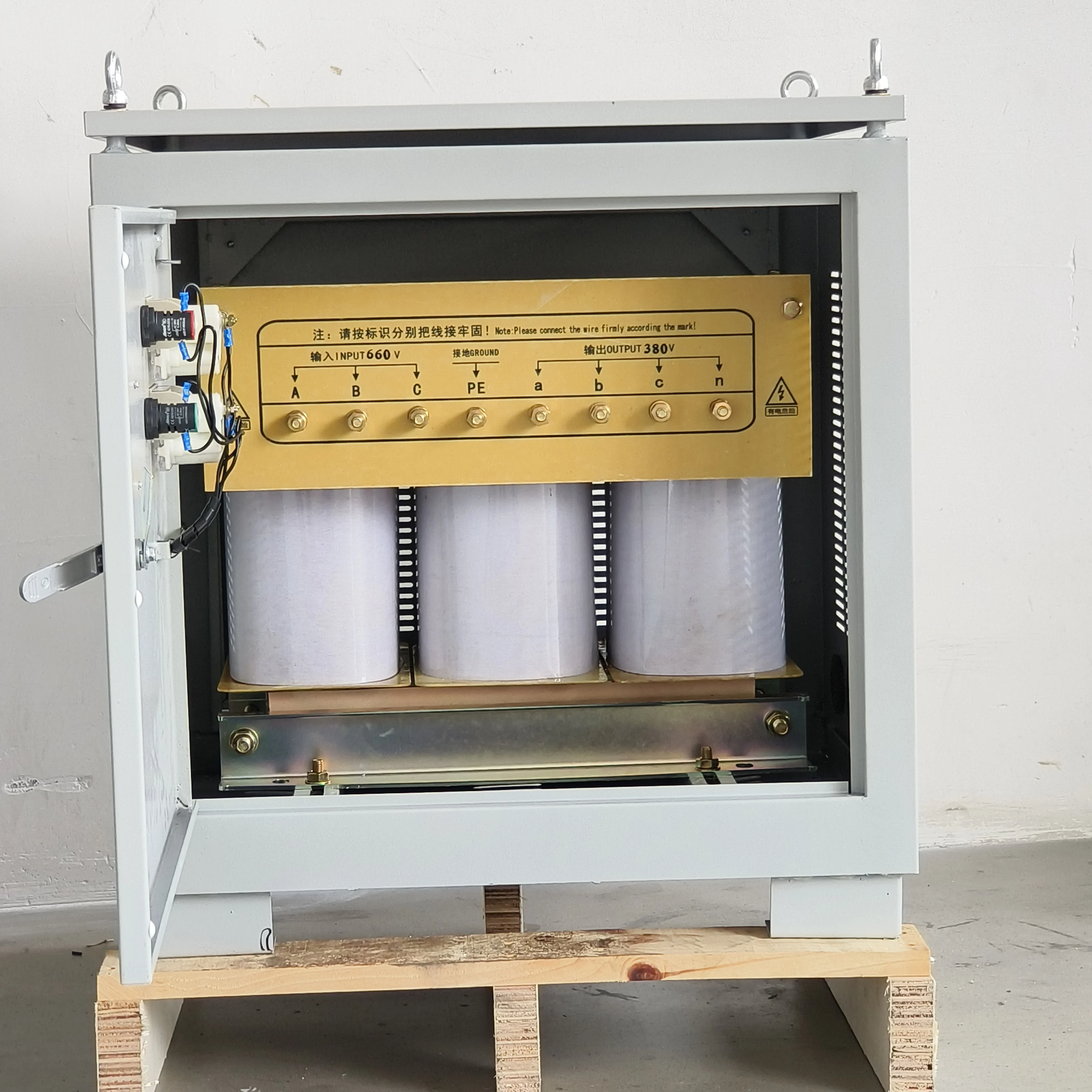 QSG-80KVA/80kw Low Voltage 3 Phase 220V to 480V Step up Down Voltage Converter Autotransformer Dry Type Transformer