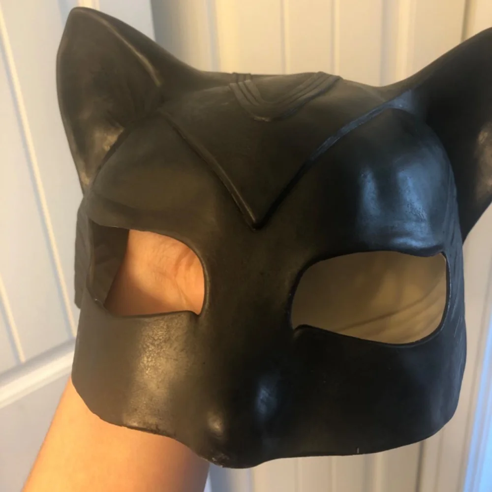 Sexy Catwoman Mask Superhero Selena Cosplay Movie Character Leather Beauty Half Face Prom Mask Halloween Party Props