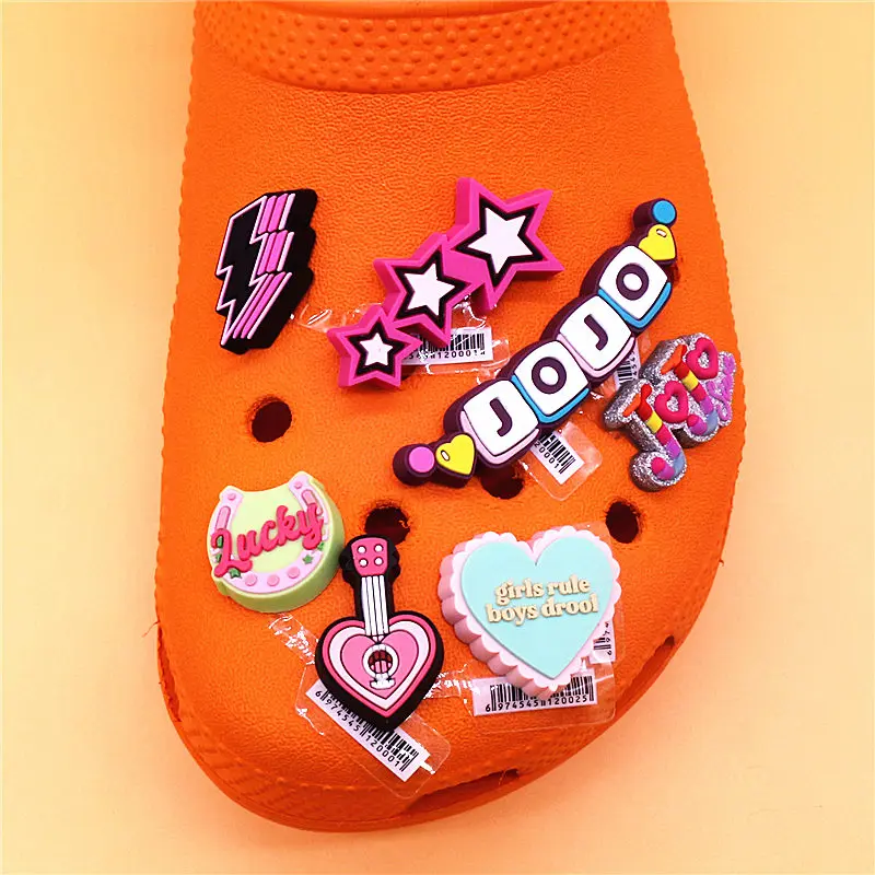 Original 1pcs Japanese Manga JOJO Shoe Charms Pink Guitar Lightning Star Clog Pins Jeans Pins Lucky Horseshoe Sandal Upper Badge