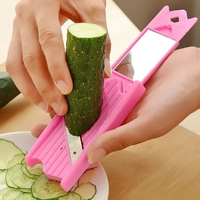 1PC Creative Kitchen Gadgets Fruit & Vegetable Knife Manual Cutter Cucumber Slicer Crusher Peeler Home Tools OK 0261