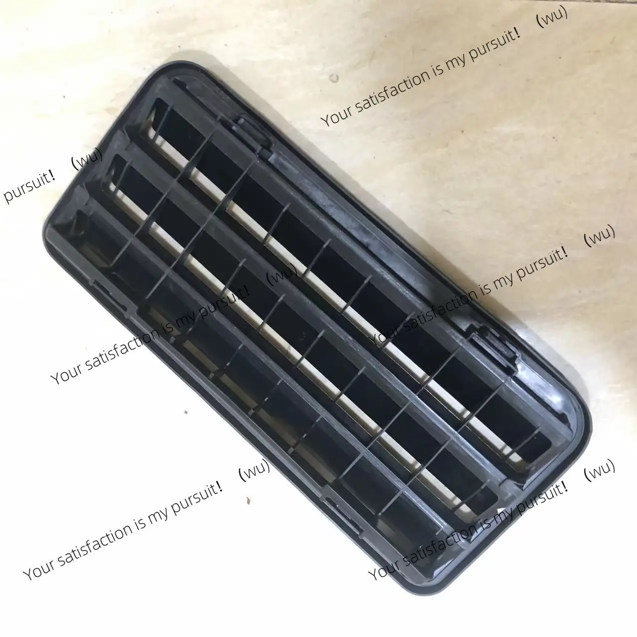 

Подходит для Tesla MODEL3/MODELY, вентиляционное отверстие заднего заднего клапана 1098751-00-C