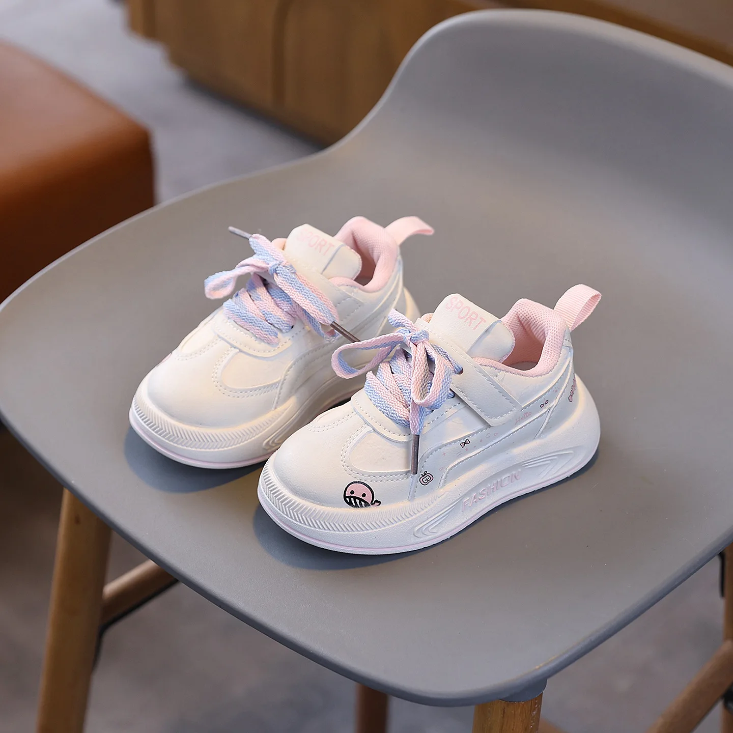 Kids Spring Autumn New Cartoon All-match Sneakers Girls School Causal Shoes Thick Bottom Lace-up Children Tennis Sports Shoes