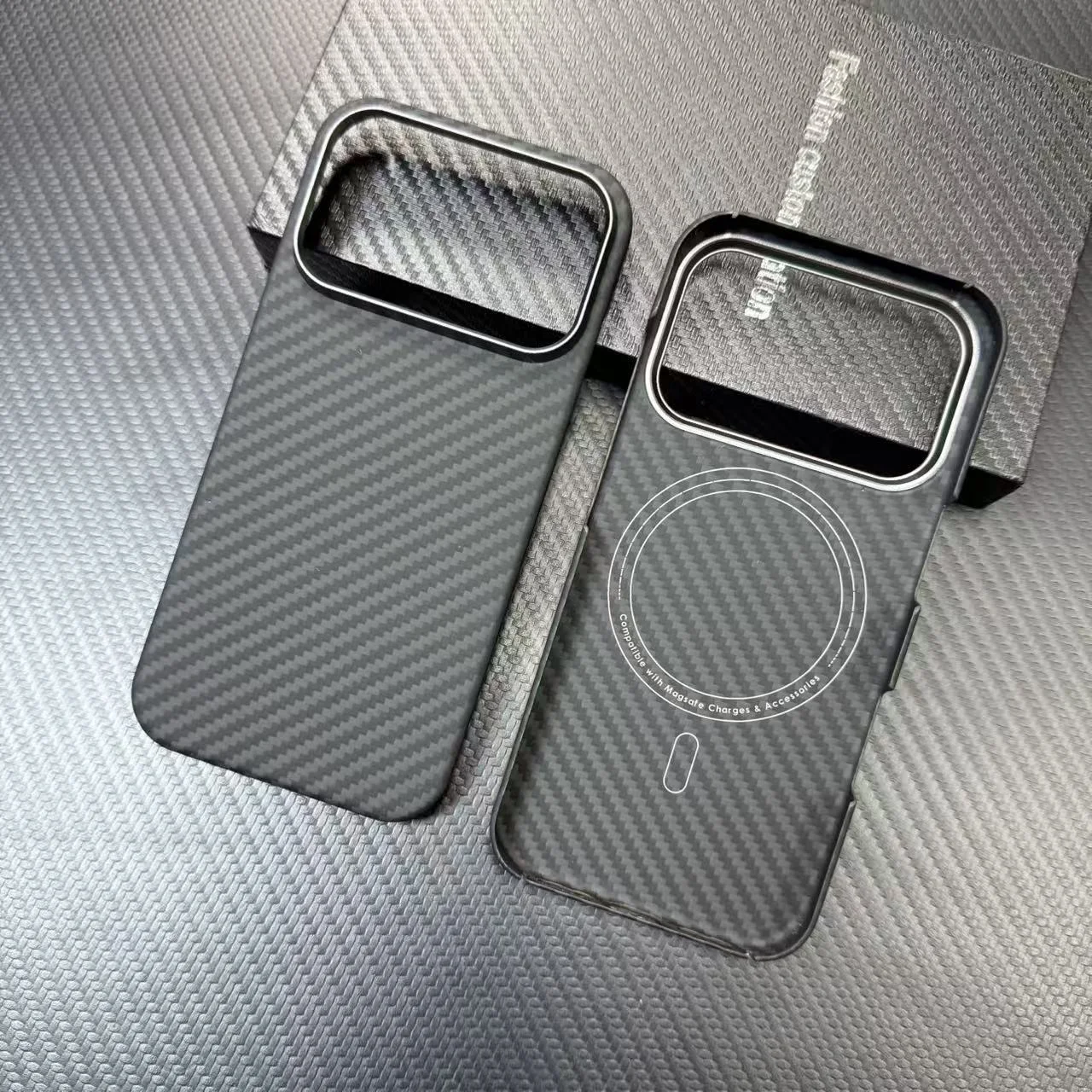 

For iPhone 17 Pro / 17 Pro Max, Ultra Thin and Light Magnetic Phone Case, Real Aramid Kevlar Carbon Fiber For MagSafe