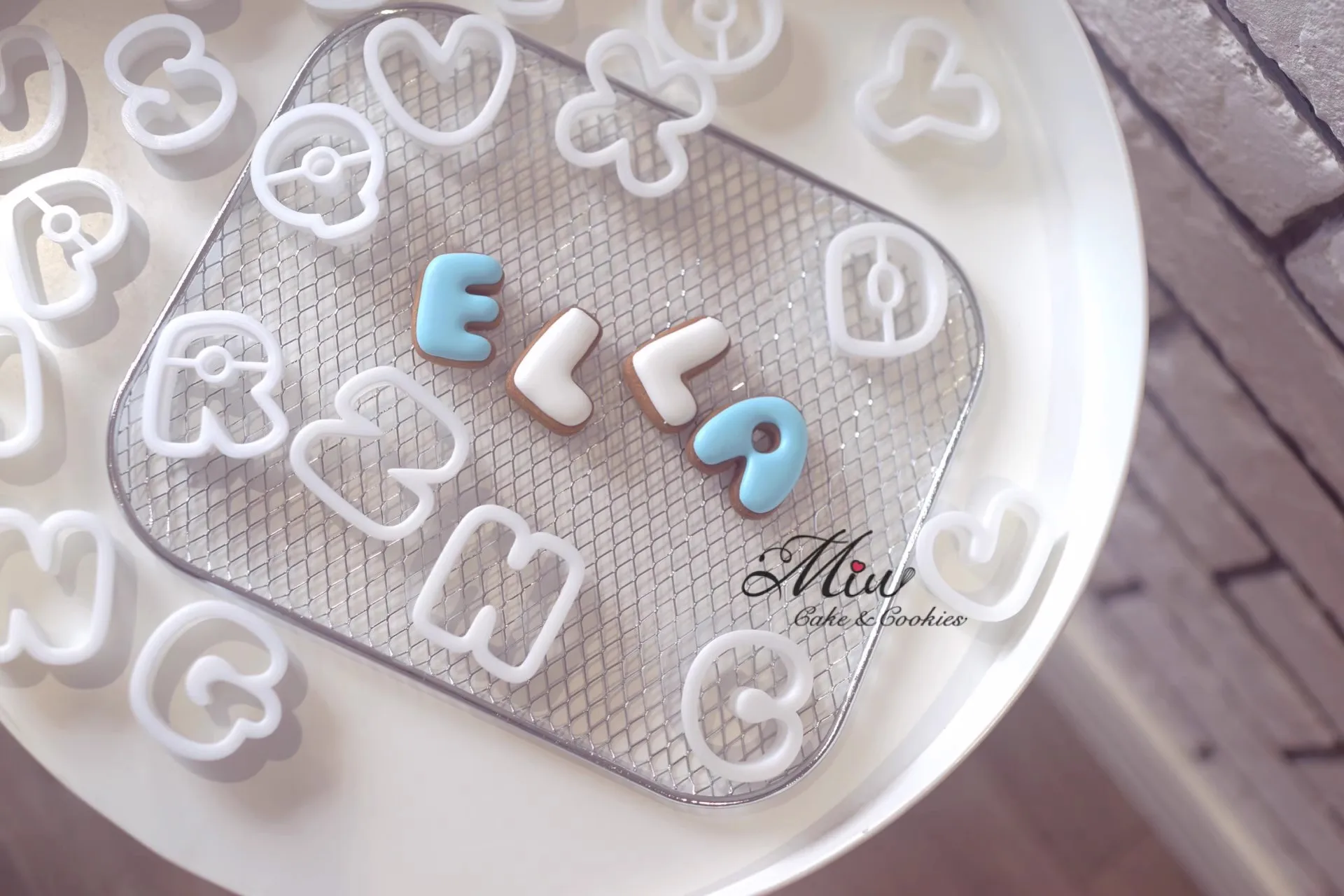 

26Pcs/Set Alphabet Cookie Cutter English 26Letters Biscuit Stamp 3D Sugar Craft Molds Fondant Cake Pastry Decoration Accessories