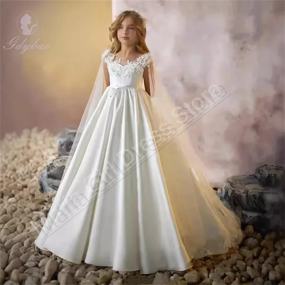 Witte bloemenmeisjesjurk voor kinderen met pluizige satijnen kralenstof, lange trein voor bruiloft, schoonheidswedstrijd, verjaardagsprestaties