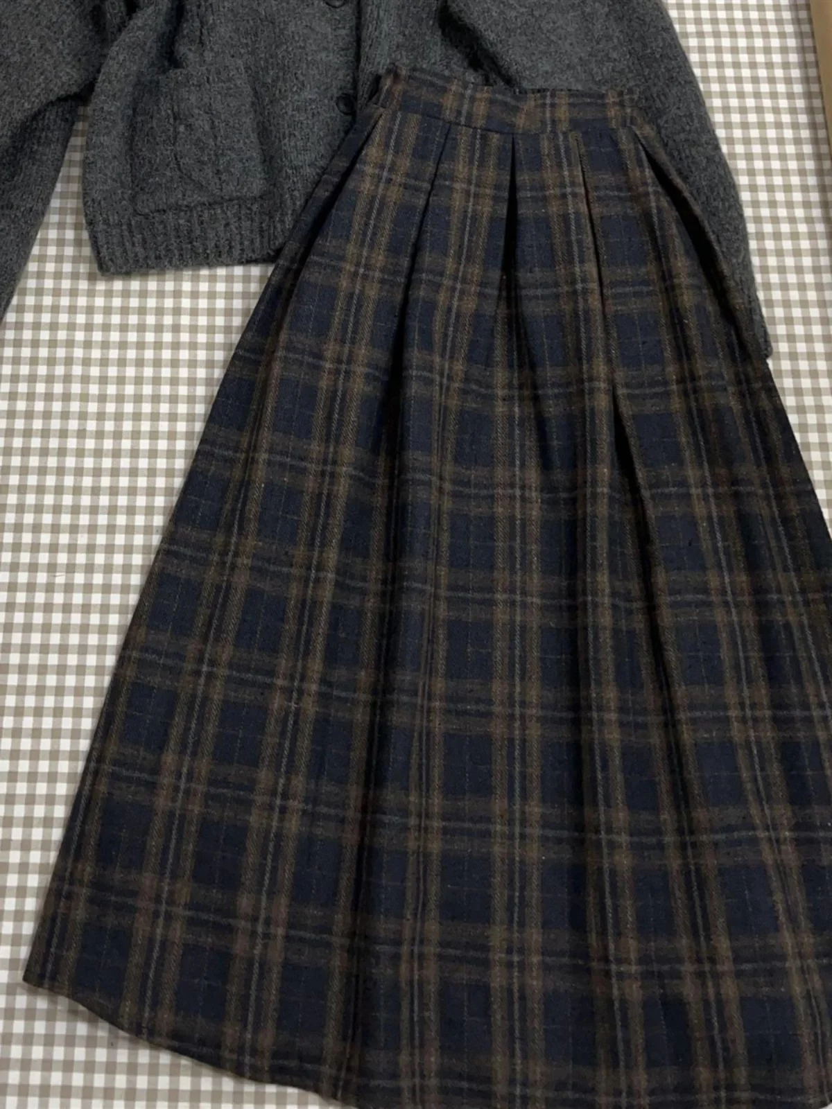 Retro Woolen  Skirt High Waist Wide Hem for Women Autumn Winter Plaid A-Line Midi Skirt Commute Style Casual Fit