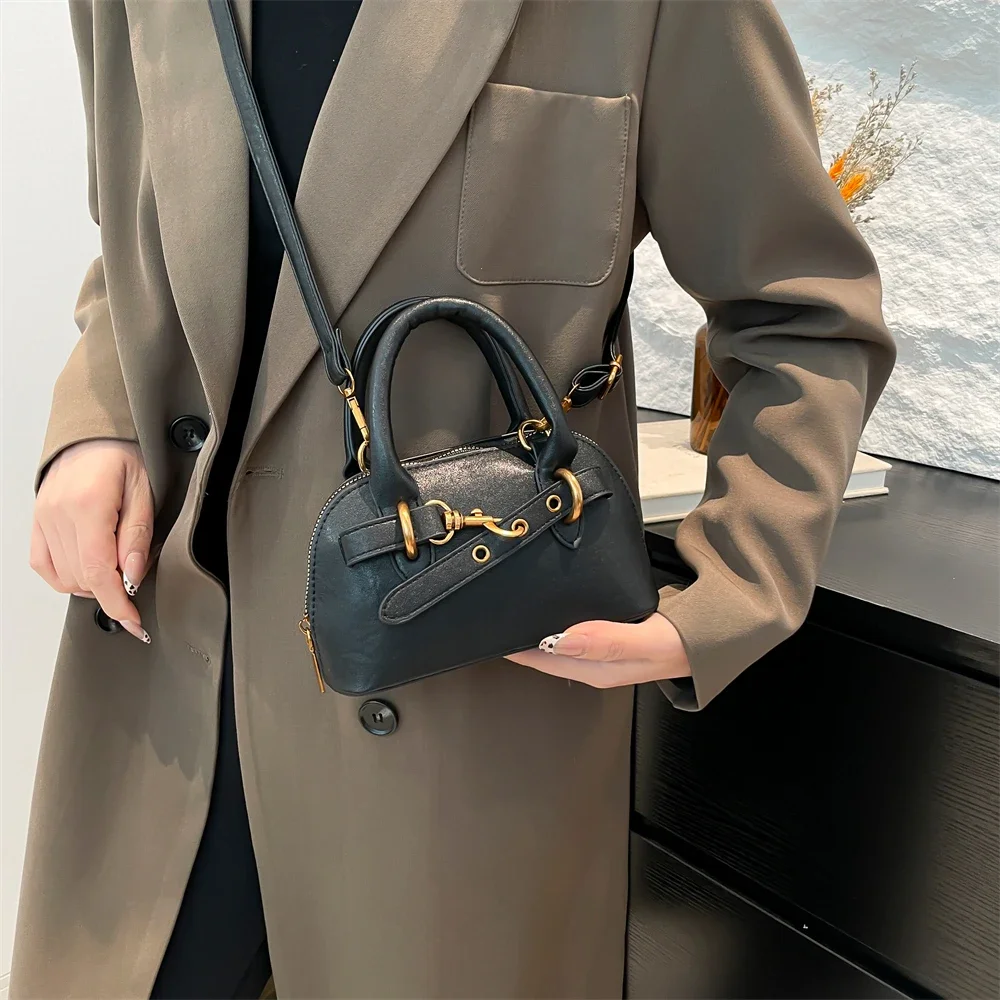 حقائب صغيرة الحجم بمقبض علوي للنساء بتصميم مشبك حزام كتف صغير عبر الجسم حقيبة فاخرة محافظ وحقائب يد