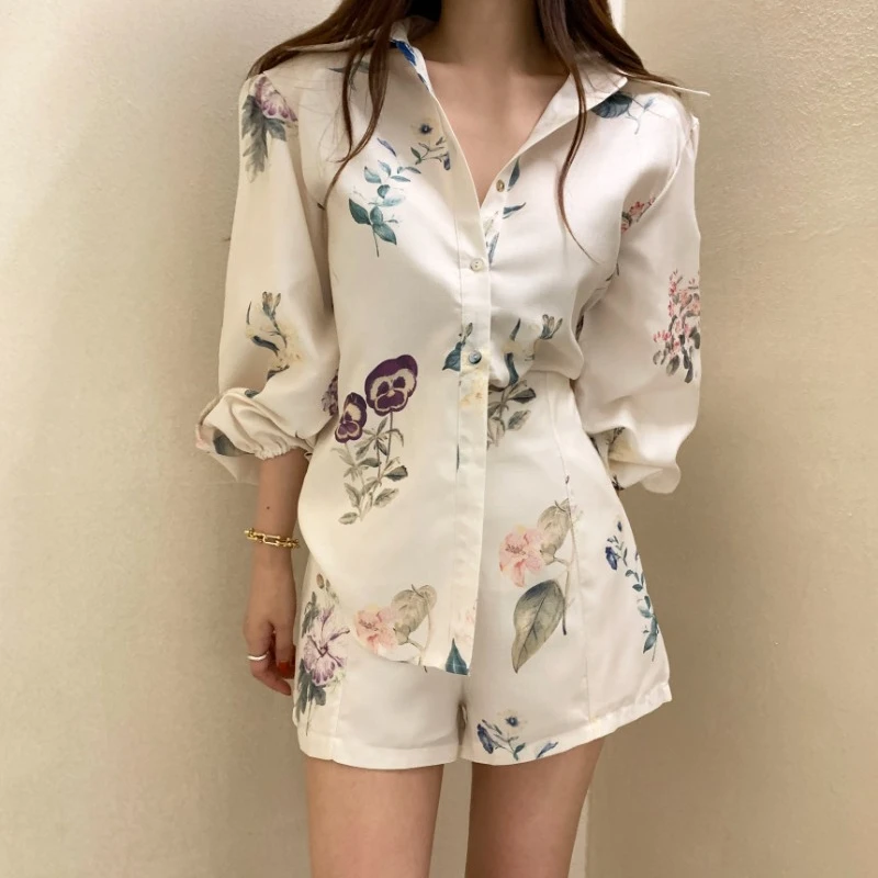 Vintage Vacation Outfits Women Summer Retro Lanter Sleeves Shirts + Printed Shorts Two Piece Sets Korean Fashion Matching Suits