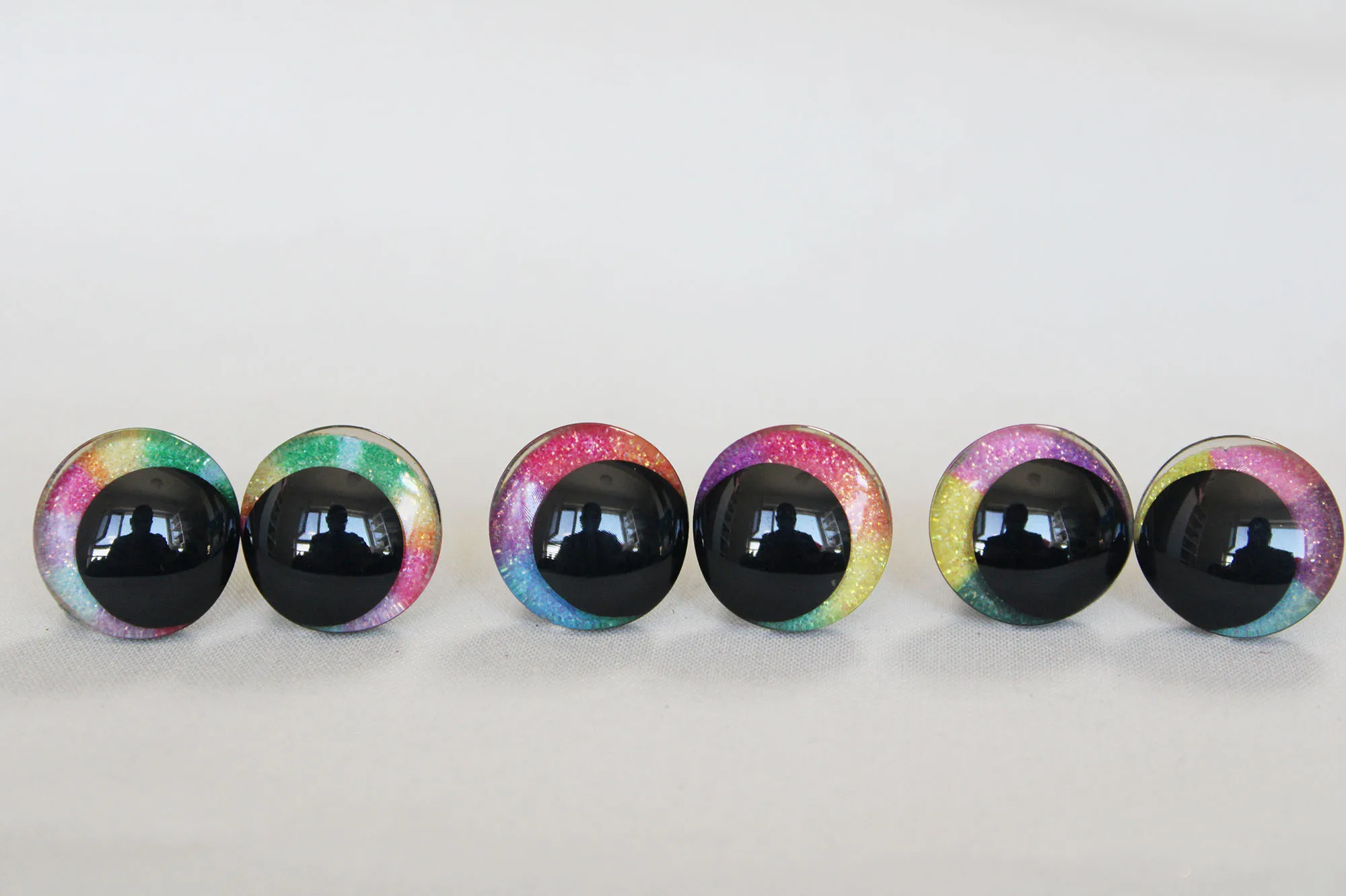 Nuevo 10PCSt 25mm 30mm nuevo cómico 3D Arco Iris brillo ojos de juguete ojos de muñeca funnny con arandela opción de 19 colores