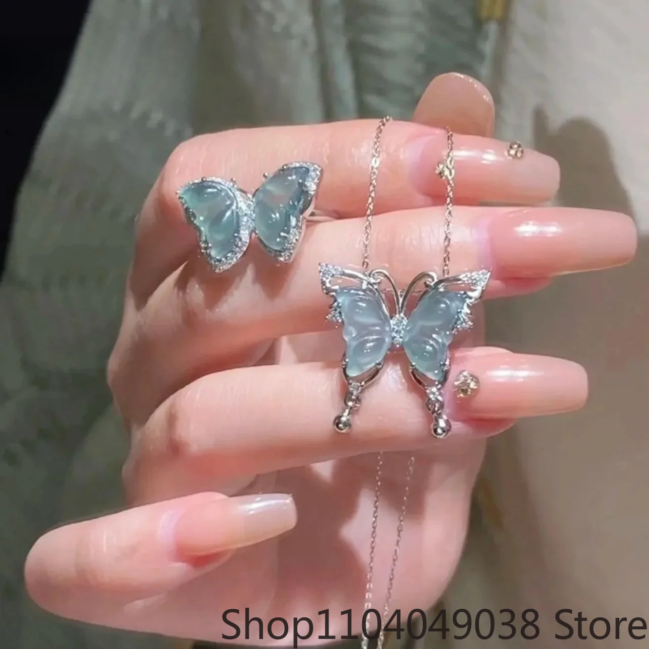 

Натуральное серебро S925, инкрустированное жадеитом, подвеска-бабочка с голубой водой, лед, изысканное модное женское кольцо, цепочка на ключицу, праздничный подарок