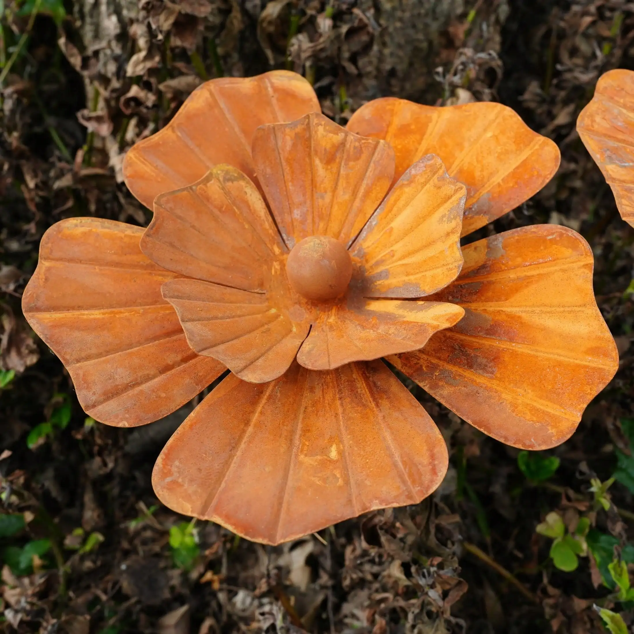 1pc Rusty Metal Flower Garden Decorative Ground Stakes, Suitable for Courtyard Gardens and Flowerpot Decorations