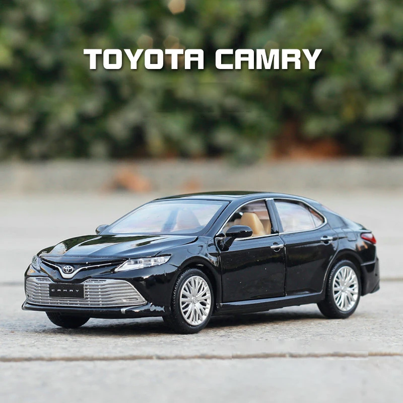 

1:32 TOYOTA Camry Children Metal Toys Pull Back Wheels Flashing Machinery For Kids Diecast Model Car Birthday Christmas Gifts