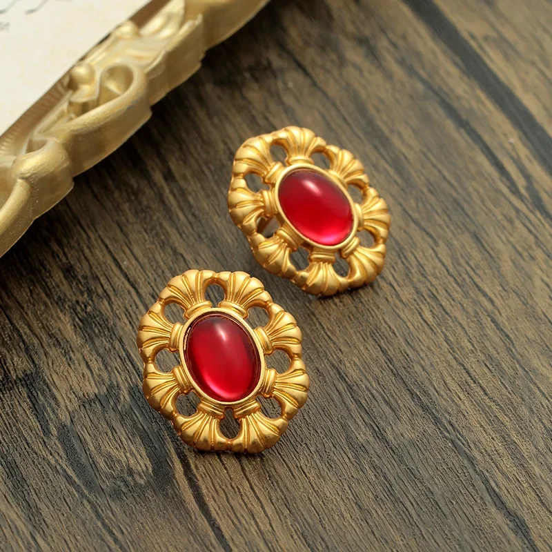 

Glazed ruby vintage medieval earrings court wind without ear piercings premium ear clips