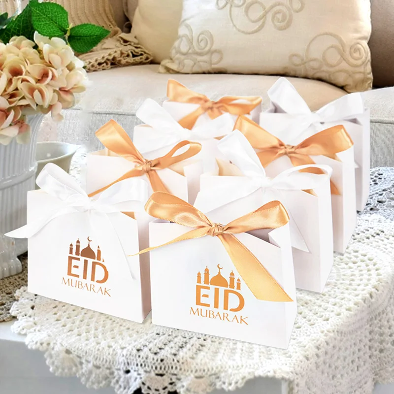 

5Pcs Golden White Eid Mubarak Gift Boxes With Bow Ribbon Cookie Candy Packing Box Ramadan Decoration Muslims Party Supplies