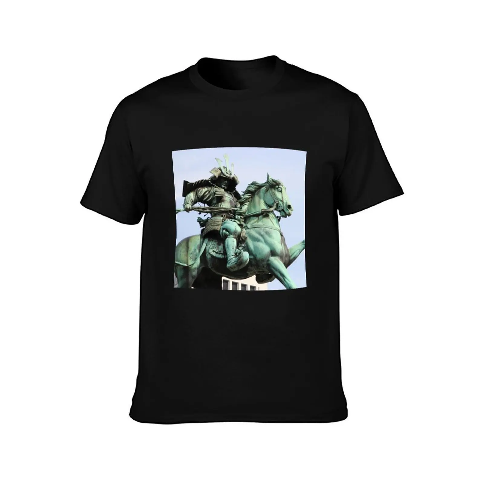 Statue of Kusunoki Masashige T-Shirt, Summer Casual Cotton Tee, Oversized Streetwear Tops, Vintage Graphic Print, 100% Cotton