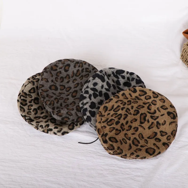 Women Leopard Print Beret Hat Faux Leather Trim Retro Soft Art Painter Cap Headwear for Dating Autumn Winter Daily Casual Outfit