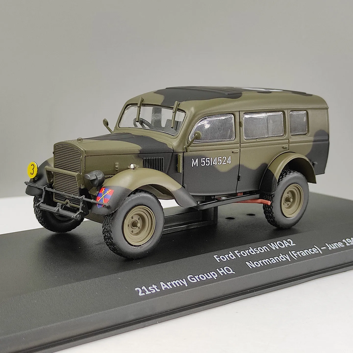 Diecast IXO 1:43 Scale Ford Fordson WOA2 1944 Alloy Car Model - view 3