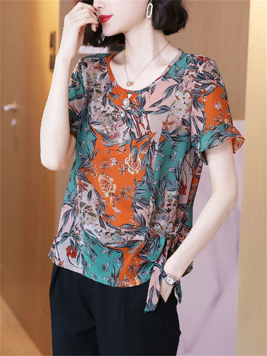 

4XL Women Spring Summer Blouses Shirts Lady Fashion Casual Short Sleeve O-Neck Collar Retro Printing Button Blusas Tops TT2441