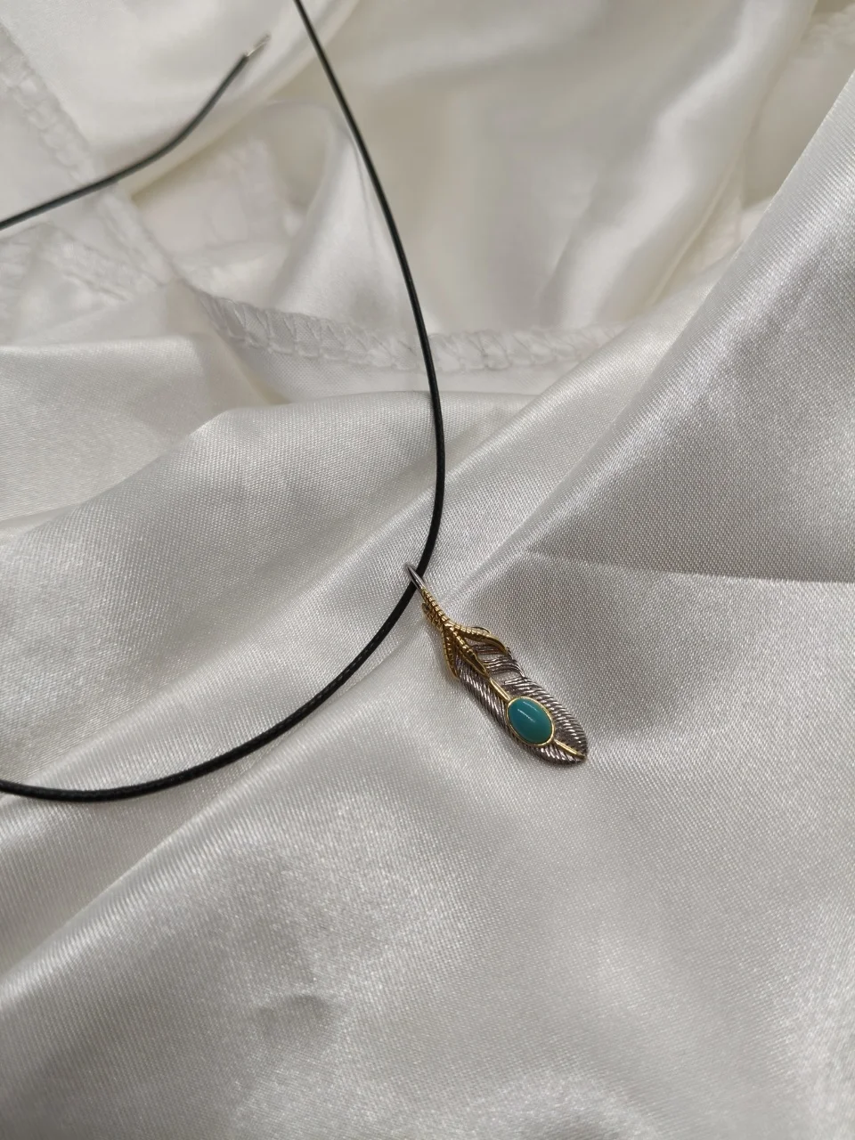 925 Silver Natural Untreated Turquoise Feather Sword Cross Pendant For Men Snake Wing Leather Choker Vintage Necklaces Jewelry