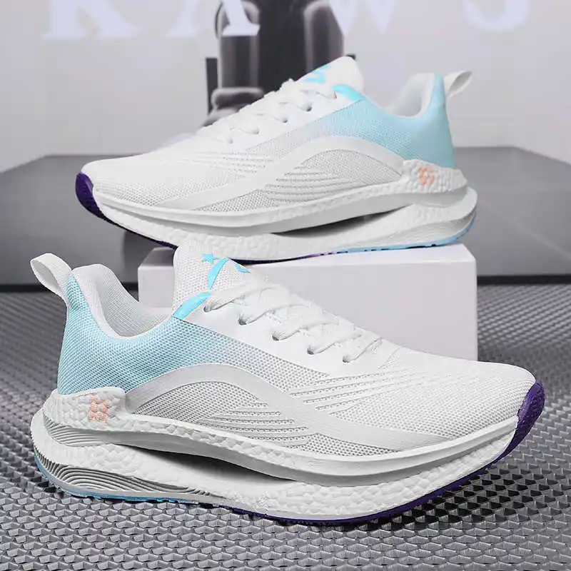 Punta rotonda con fori Basket Tennis Uomo Sneakers da uomo in tessuto Scarpe di lusso per uomo Marche Design sportivo Fuori ordine in offerta