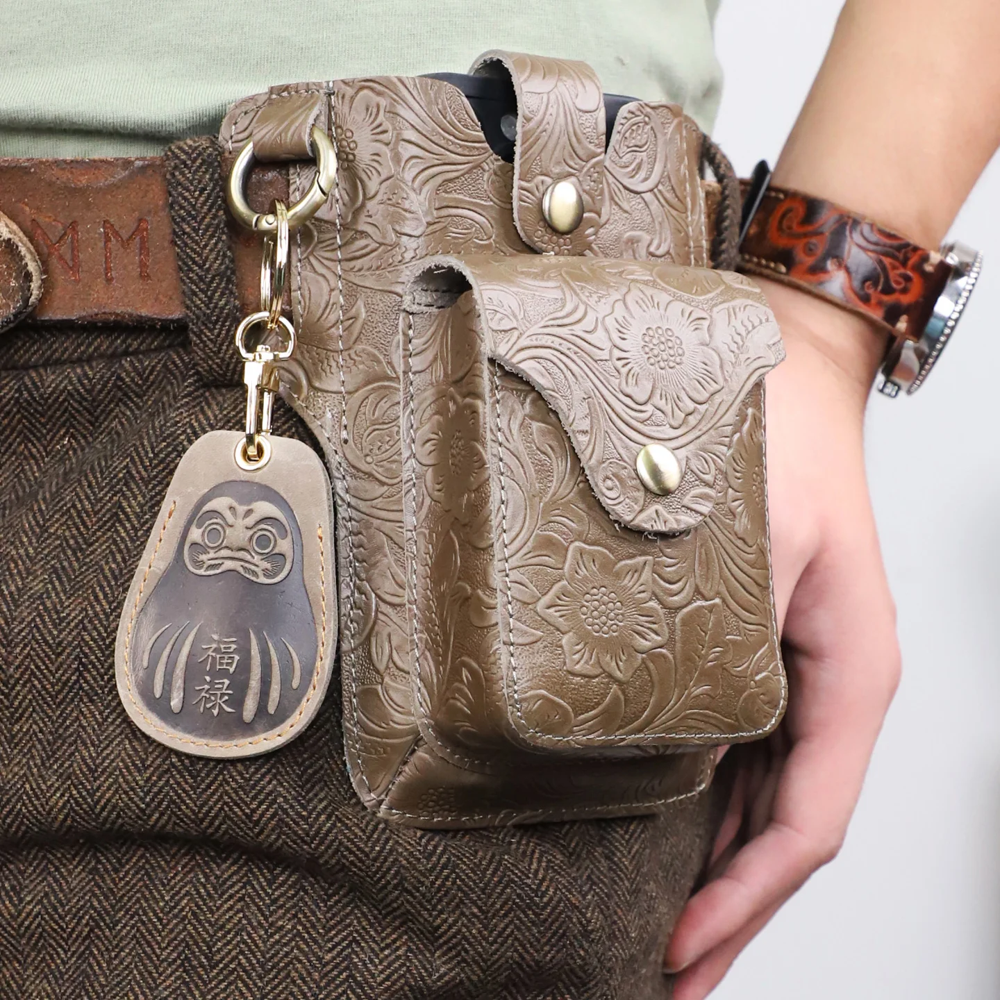 

Genuine Leather Men's Waist Bag Phone Multifunctional Retro style Key Wallet Sports Phone Waist Bags For 6.5 In Phone