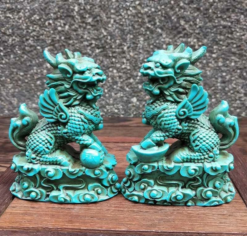 A pair Hand-Carved Chinese Natural Turquoise Statue Lion Exquisite Green