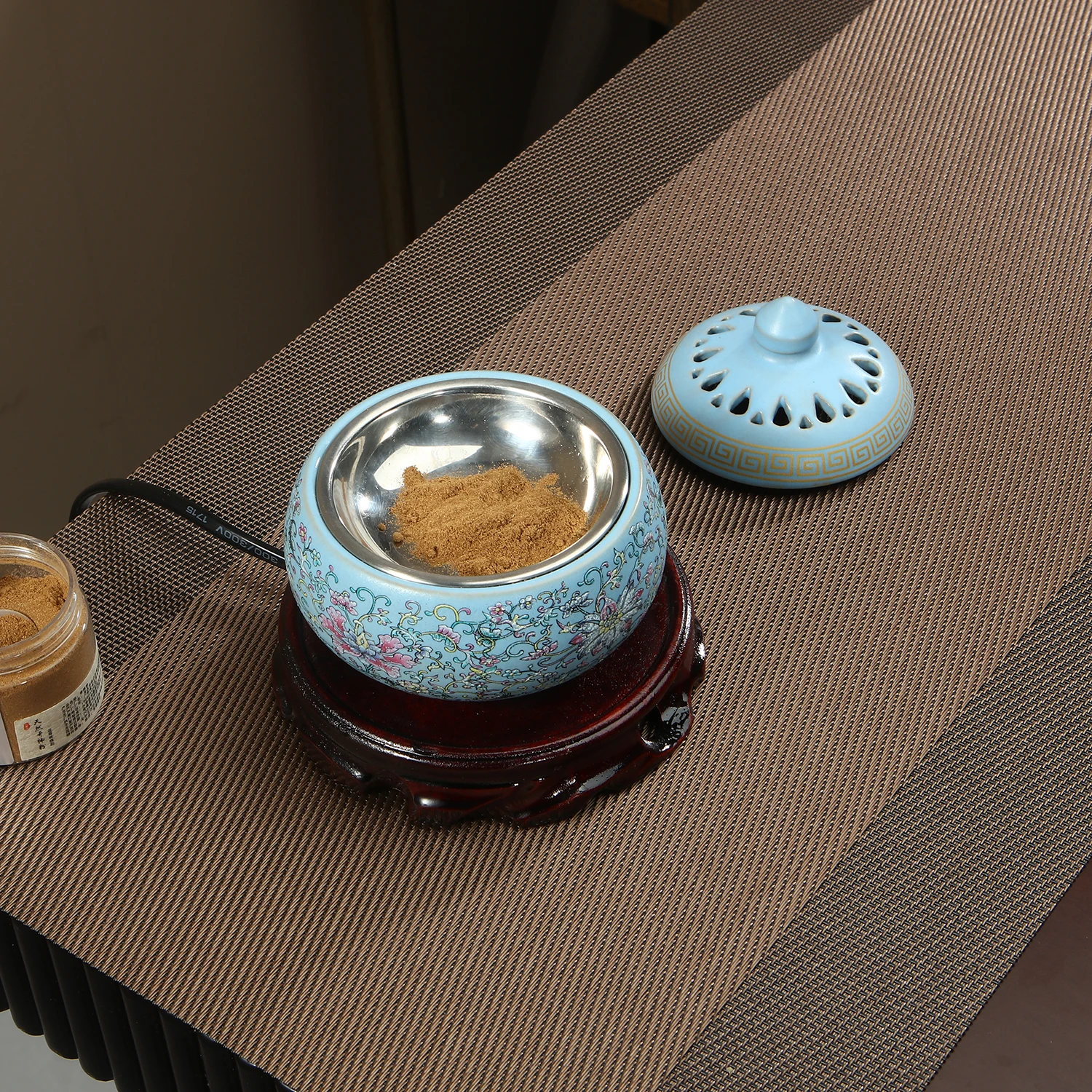 Elektryczny podgrzewacz do kad – Ceramic Oil Burner recenzja i cena