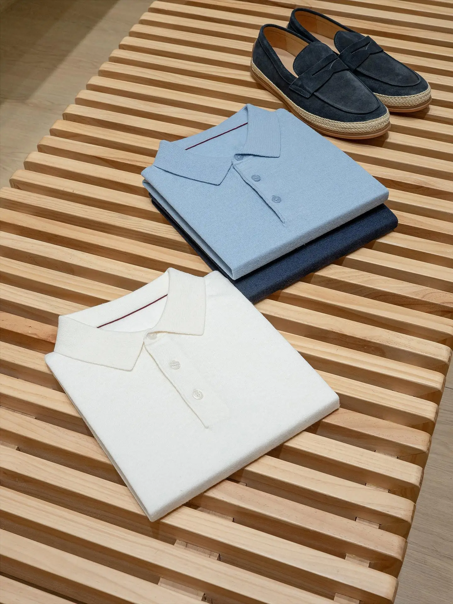 Cotton and linen blended knitted short sleeved polo shirt with a collar comfortable breathable