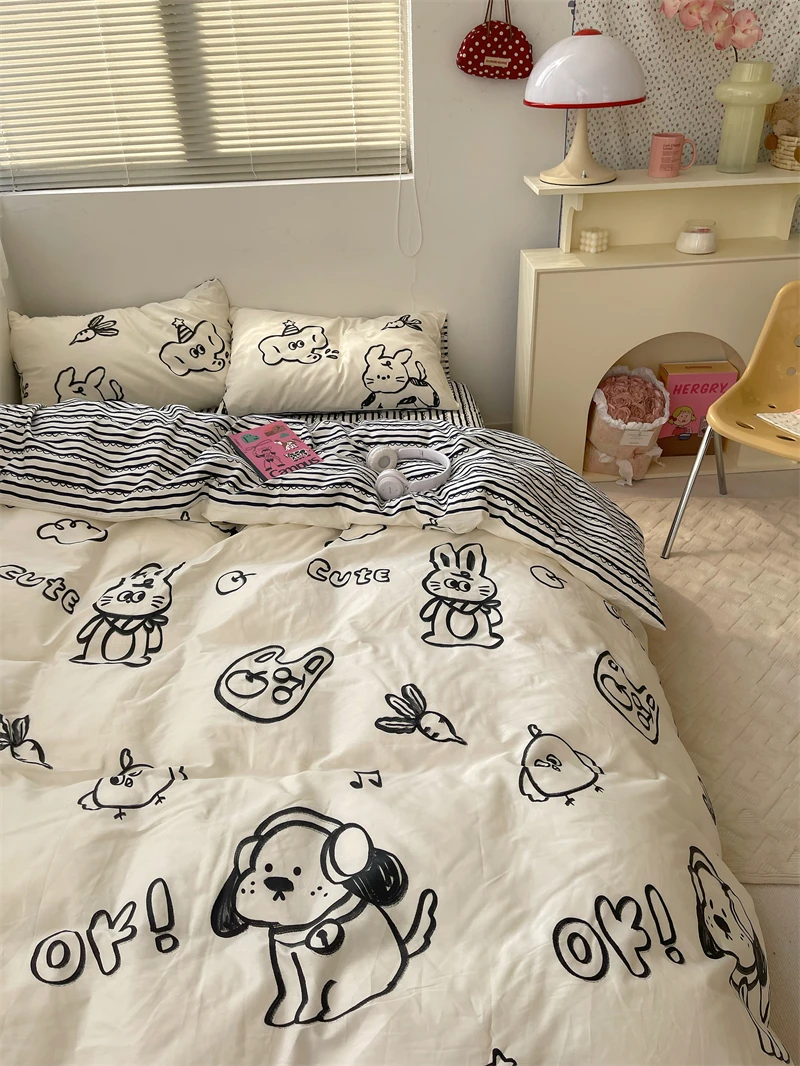 

Милый мультяшный комплект постельного белья из 4 предметов с изображением маленькой собачки, 100% хлопок, пододеяльник, простыня, для студенческого общежития