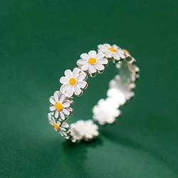 Y2K Daisy Flower Rings for Women Korean Adjustable Opening Finger Ring Bride Wedding Engagement Statement Jewelry Gifts