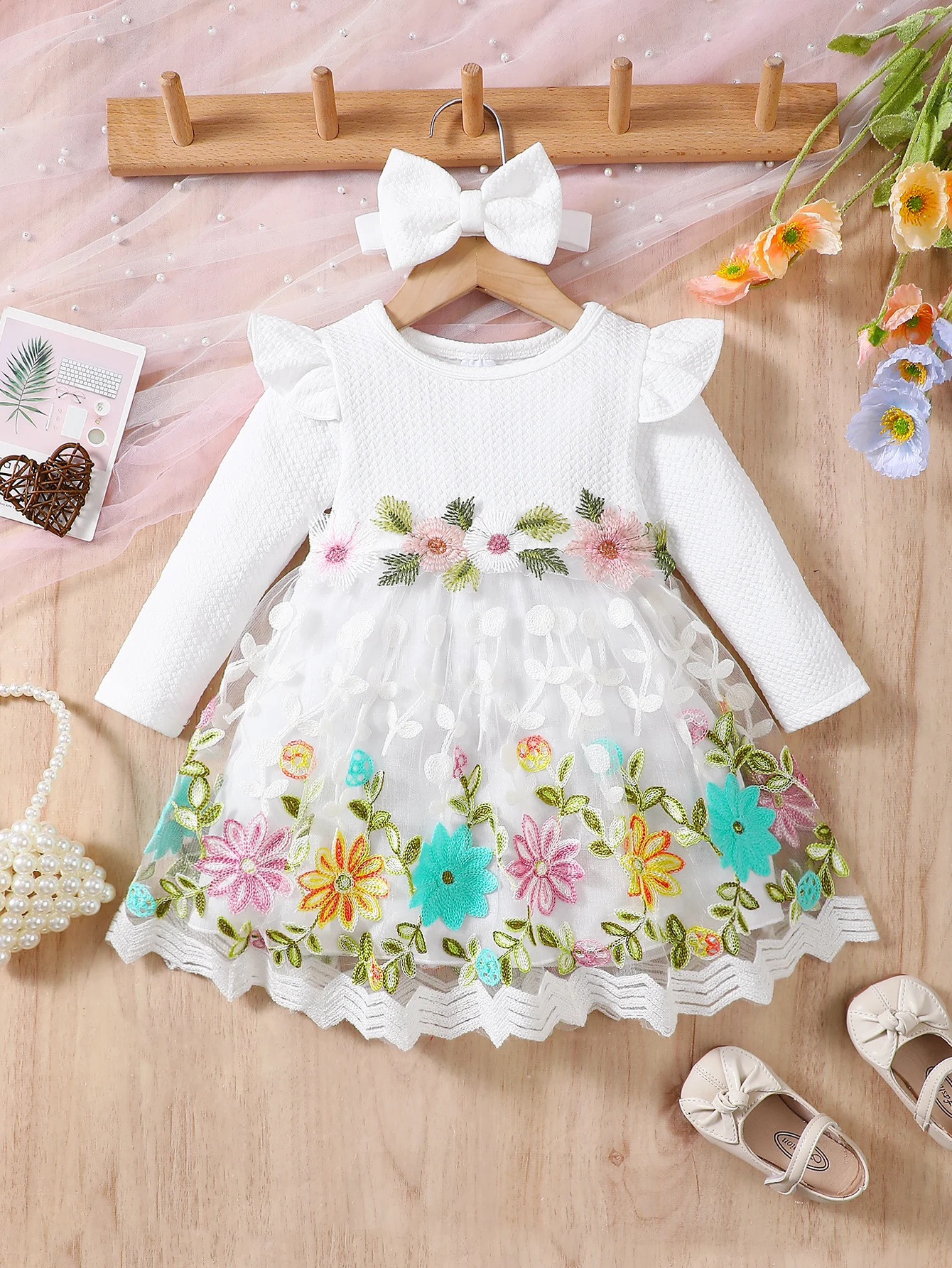 Baby Girl Spring and Autumn Cute Elegant Romantic Party Texture Fabric Round Neck Long Sleeve Splicing 3D Embroidered Flower Mes