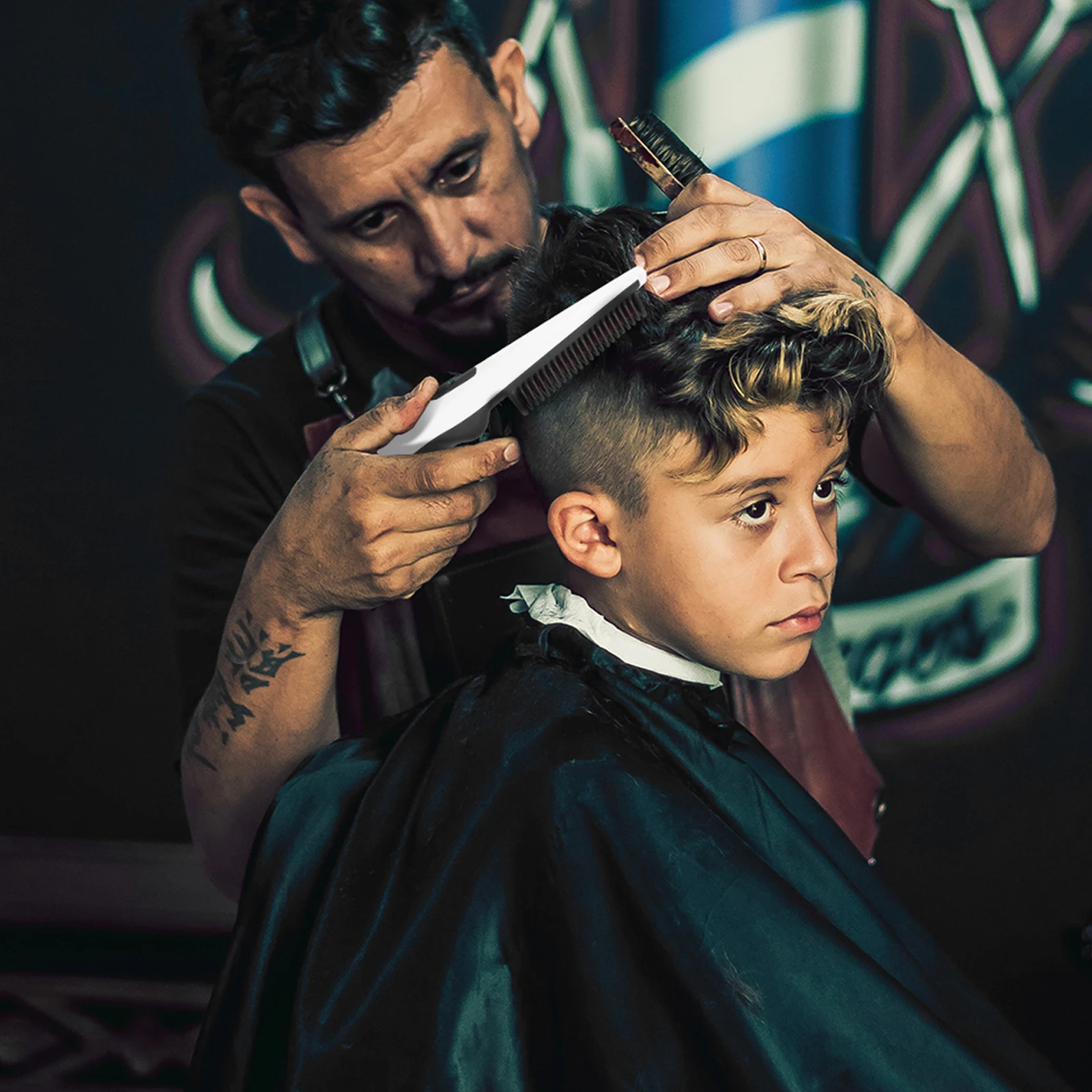 

Electric Beard Comb Hair Straightening Mini Heated Men Short Portable Straightener Grooming Tool For Hair Care Styling Smooth