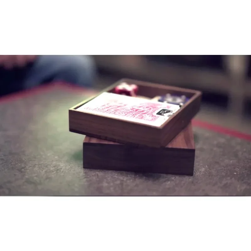 gambler-gimmick-by-julien-labigne-mentalism-magic-trick-prediction-casino-chip-dice-card-prediction-close-up-stage-magic-prop