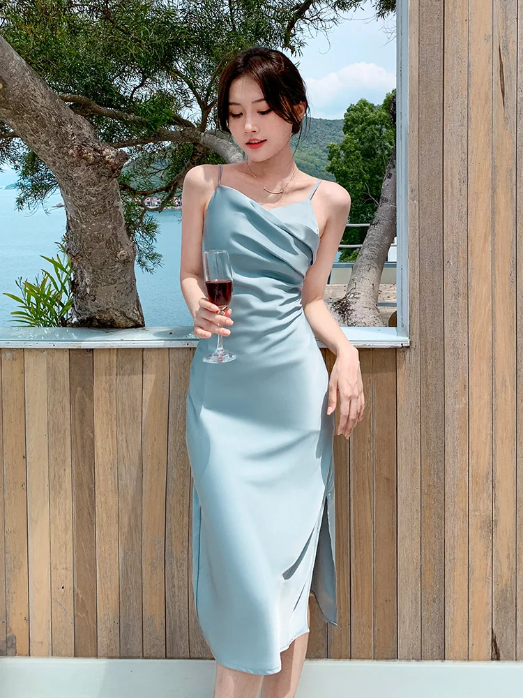 الصيف الحمالات فستان طويل المرأة الجنية بلون فستان بلا أكمام الإناث أنيقة سوينغ طوق الساتان حزام فستان الشاطئ C174