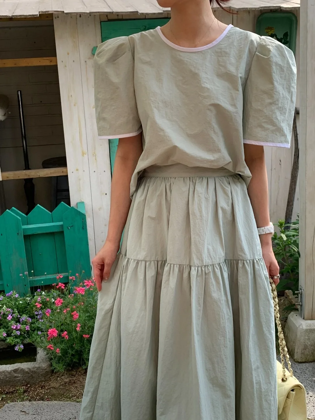 

Retro Summer Chic Color Blo Bubble Sve irt And A-Line Skirt Set Ele Matching Hollow out Design Women's Outfit