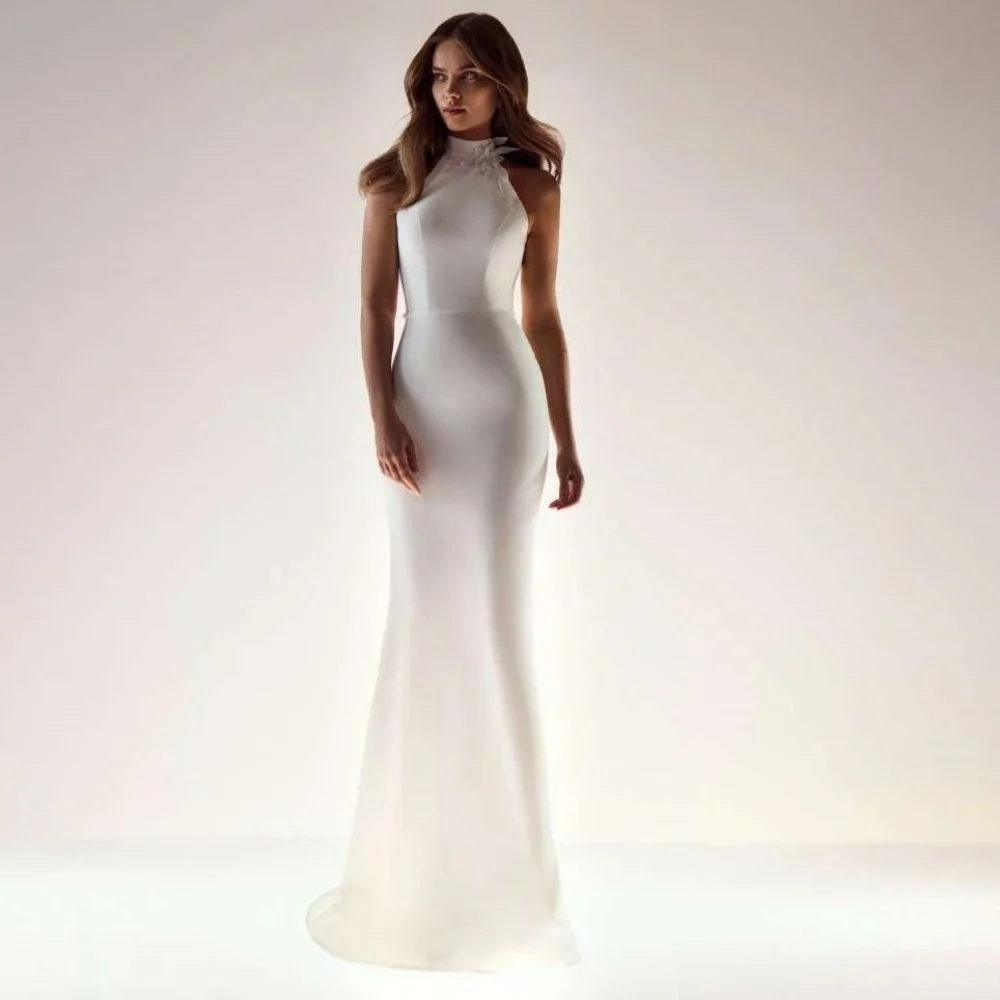 

Customized Exquisite Halter Neck Sleeveless Wedding Gown Charming Flower Applique Sweep Train Bridal Dresses Vestidos De Noiva