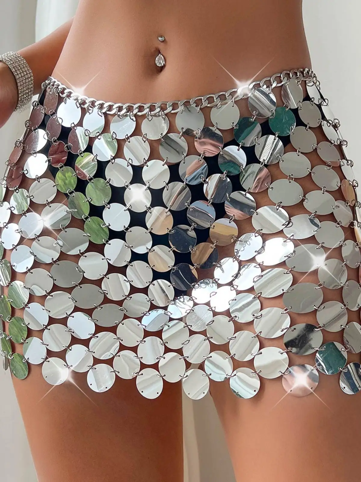 

Сексуальная юбка из бисера, клубная ночная уличная фотография, модная женская мода, осень 2024, другой материал 00%