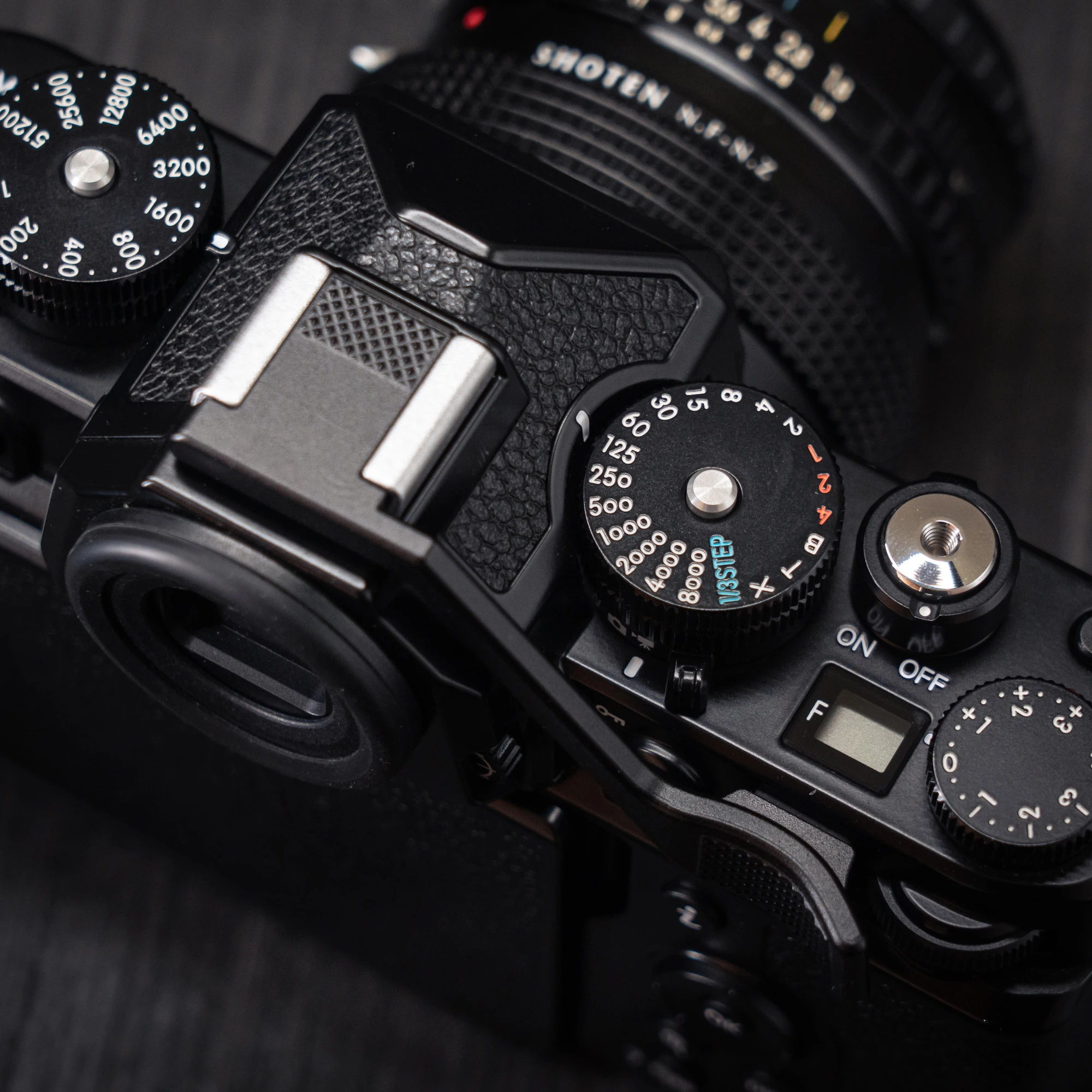 Aluminium-Metall-Handgriff mit Daumenaufnahme für Nikon ZF Kamera – Detail 6