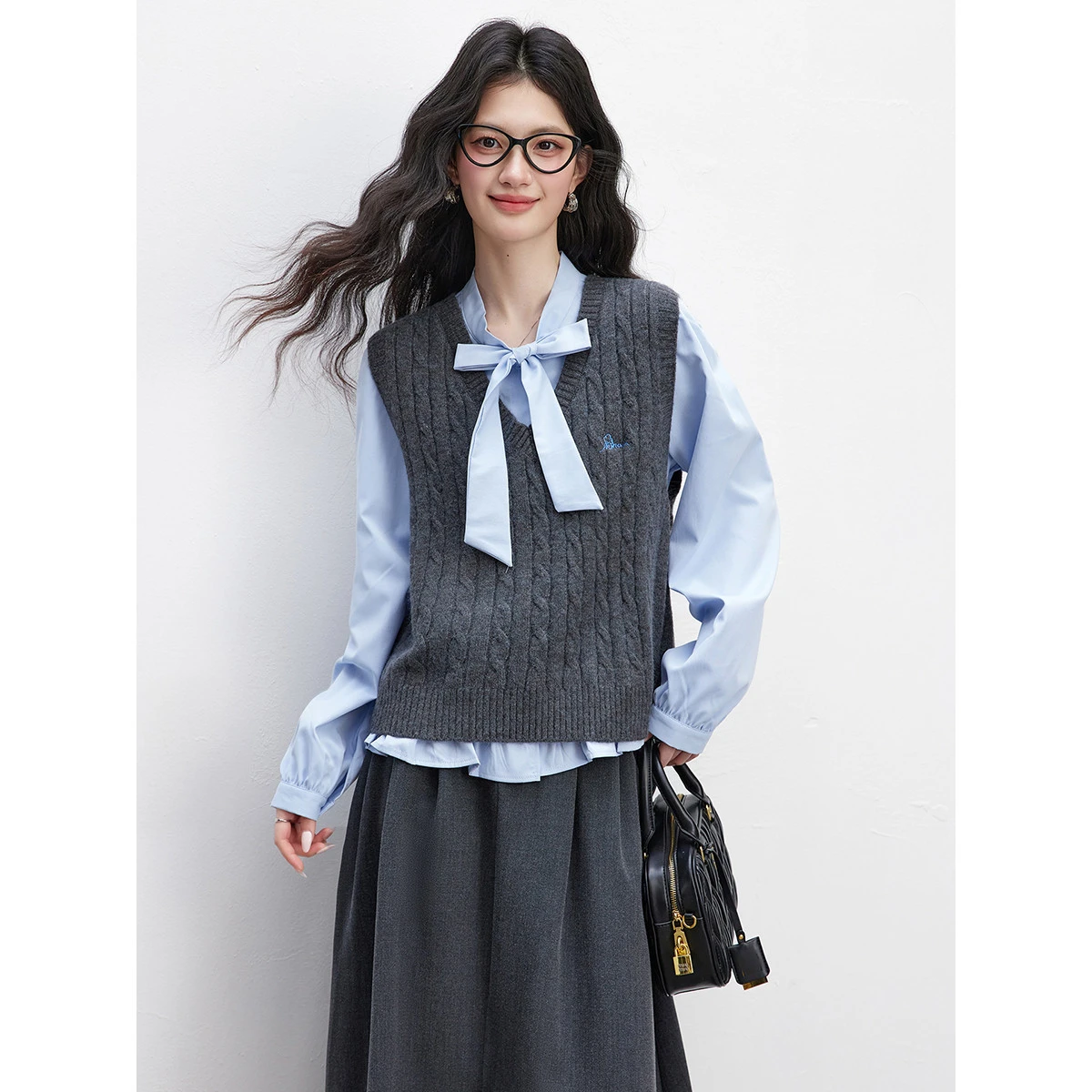 

Комплект VIMLY: Женская блузка и жилет, весна 2026, с кружевным воротником на шнуровке, оборками по низу, вышитый свитер-жилет, женский комплект из двух предметов, 30652